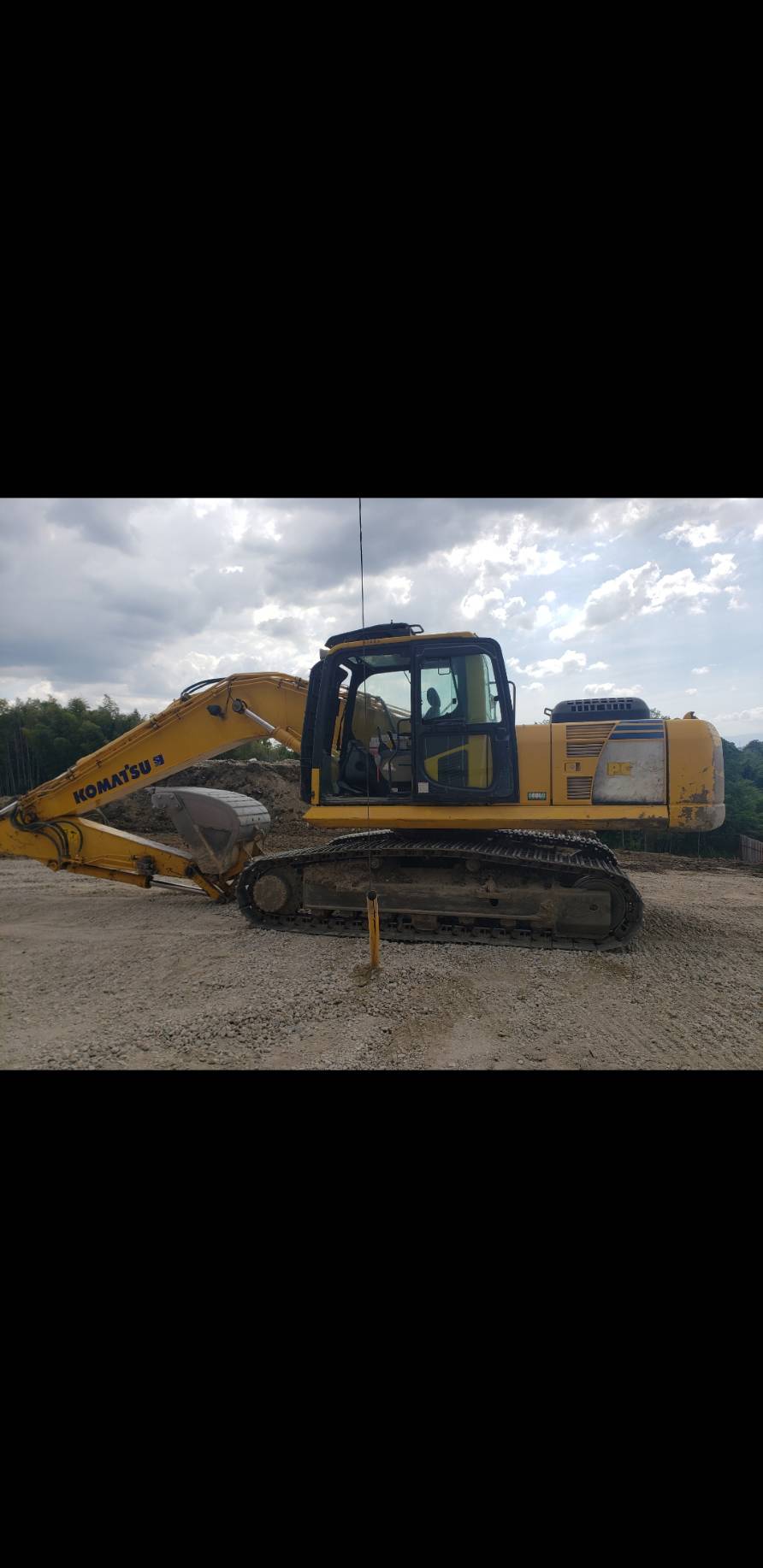 Máy xúc bánh xích KOMATSU PC210-8N1 - 2013